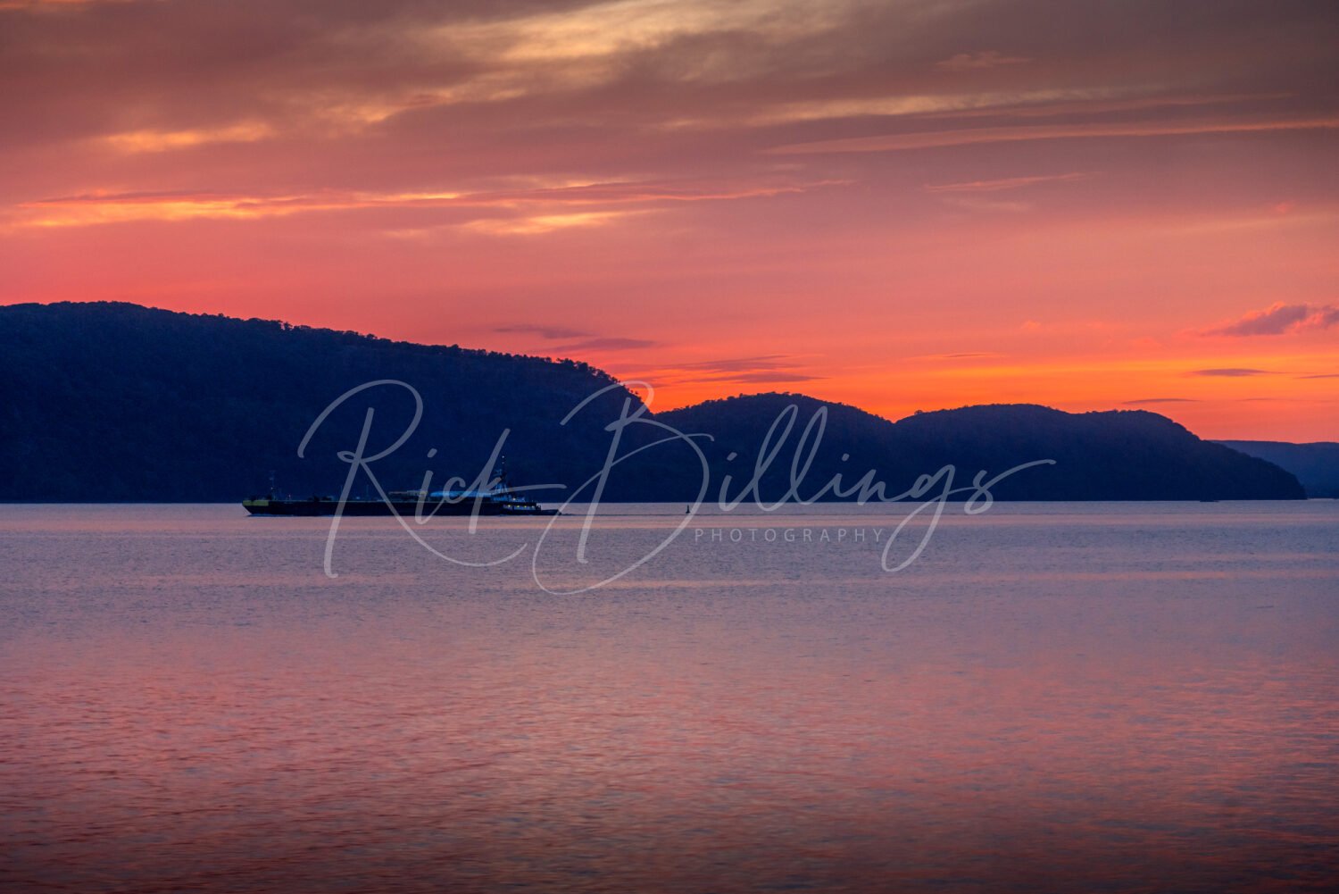 1345-Sunset-of-the-Hudson