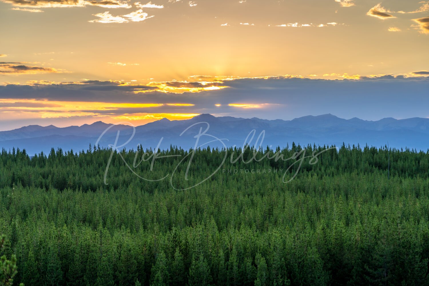 1062-Yellowstone-Sunset